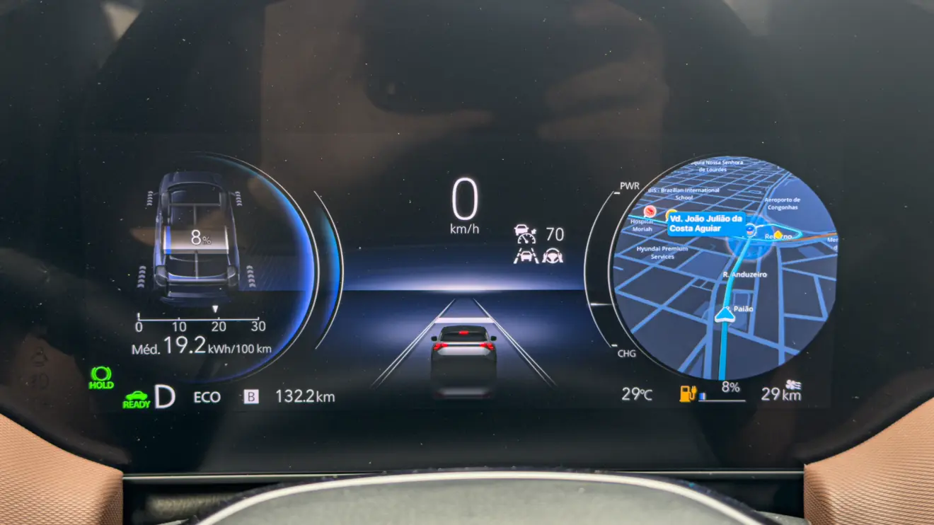 Suzuki e Vitara 4x4 interior