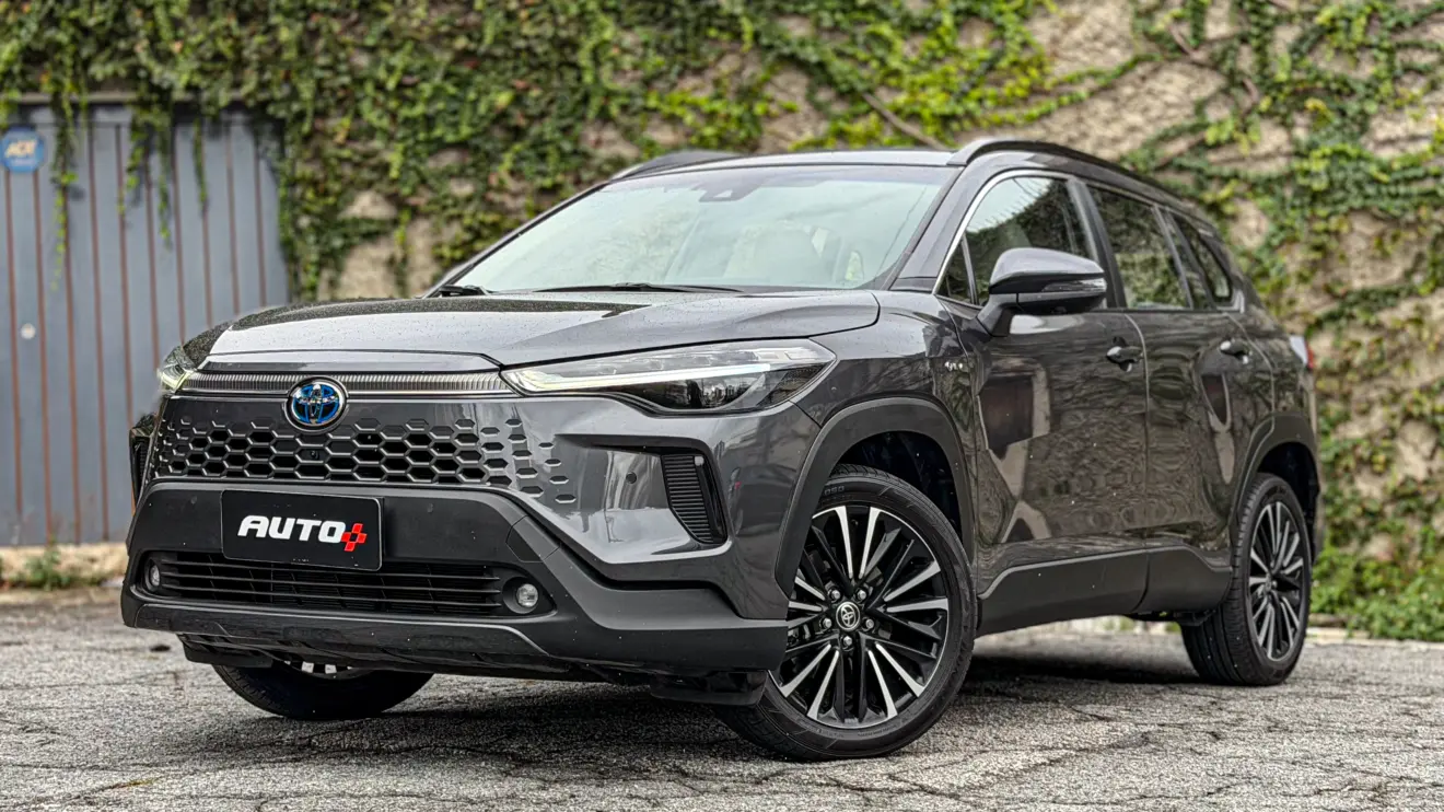 Toyota Corolla Cross XRX Hybrid estático