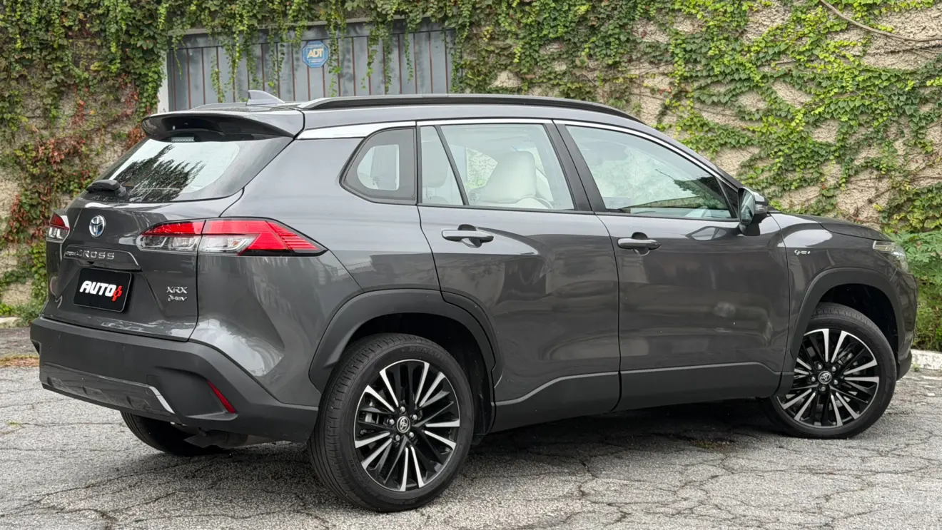 Toyota Corolla Cross XRX Hybrid estático