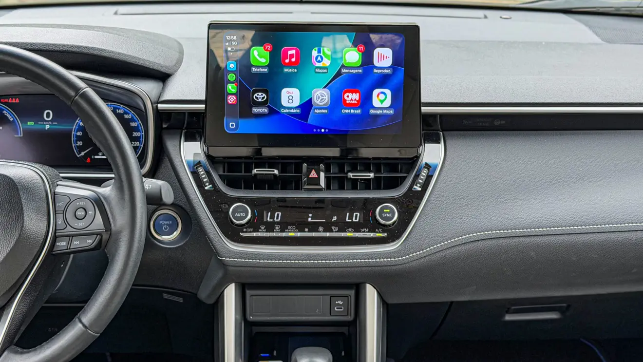 Toyota Corolla Cross XRX Hybrid interior