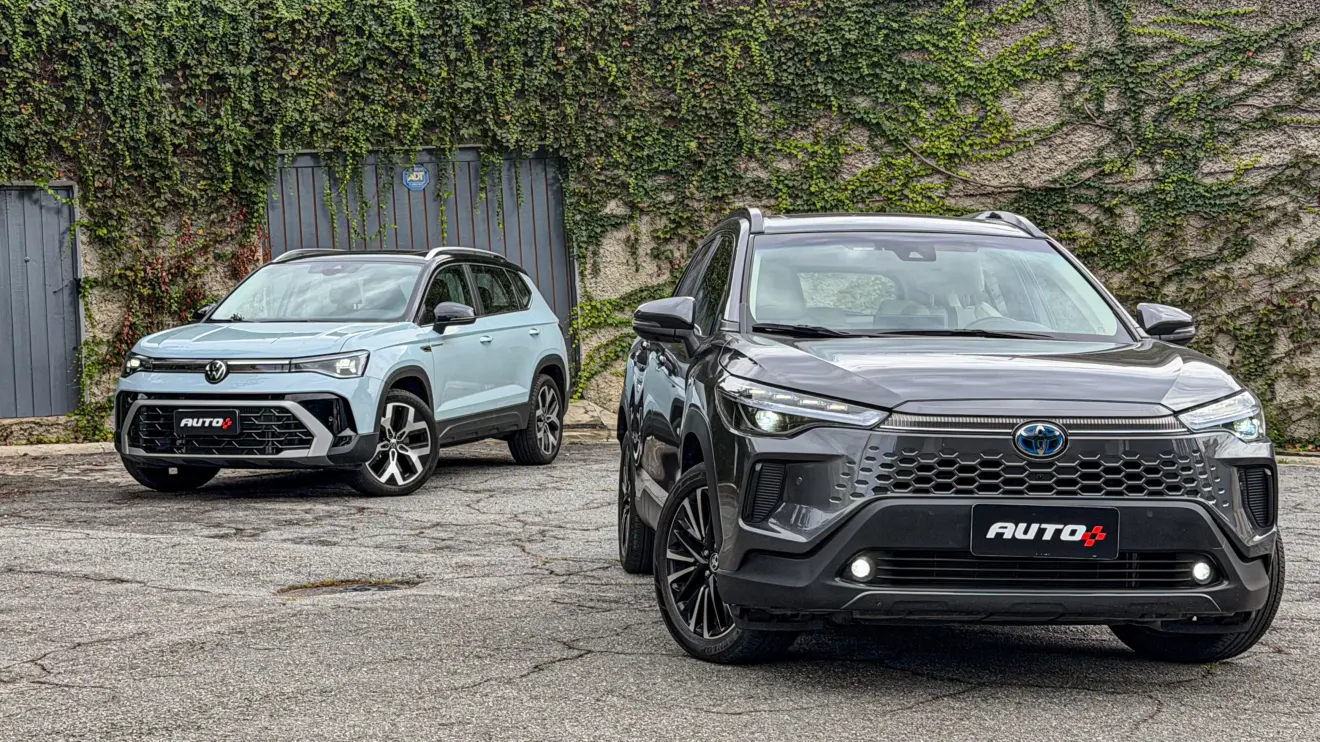 Toyota Corolla Cross XRX Hybrid vs Volkswagen Taos Highline estáticos