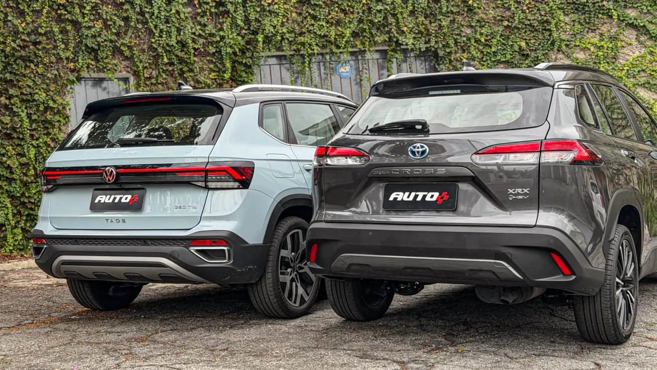 Toyota Corolla Cross XRX Hybrid vs Volkswagen Taos Highline estáticos