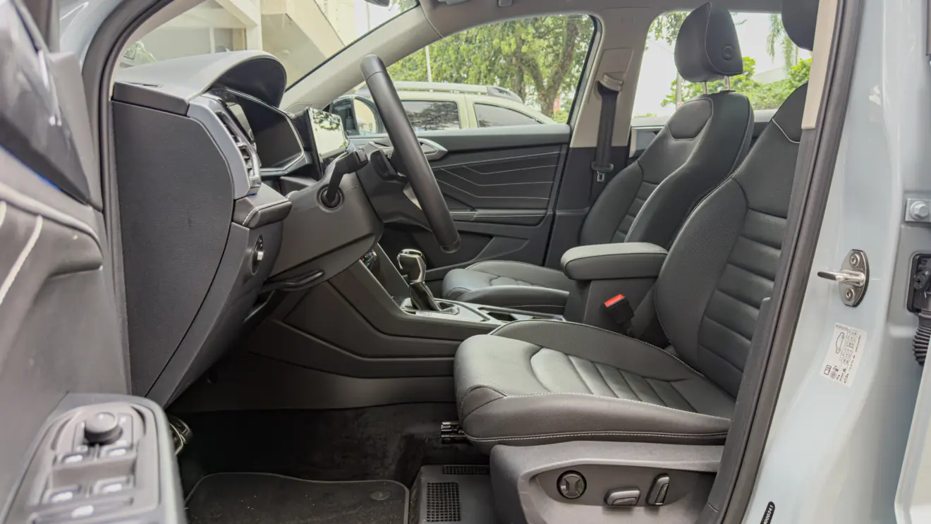 Volkswagen Taos Highline, interior para avaliação
