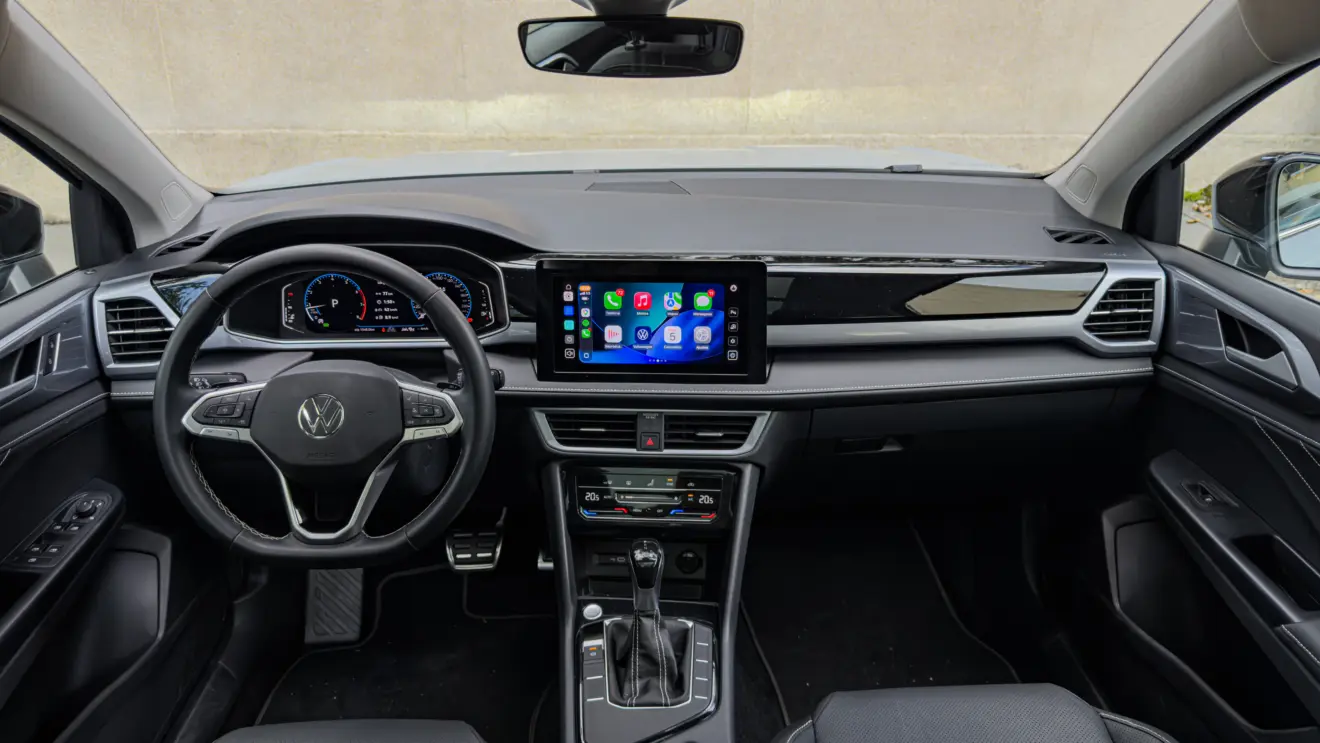 Volkswagen Taos Highline, interior para avaliação