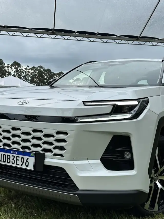 cropped-Toyota-RAV4-Detalhe-Frente.webp