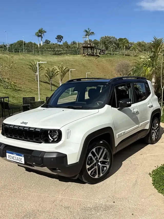 Jeep Renegade Sahara 2027 branco visto de frente