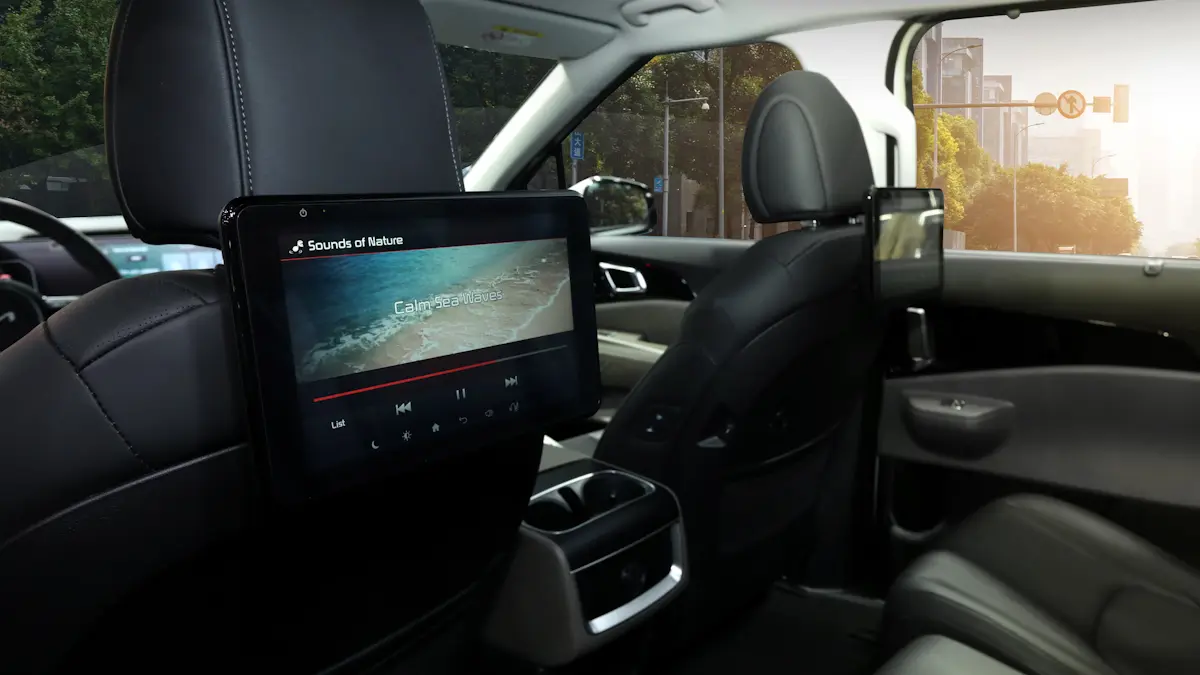 telas banco traseiro kia carnival híbrida