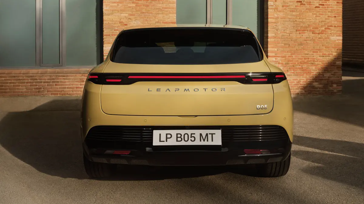 traseira porta-malas leapmotor B05 [divulgação]