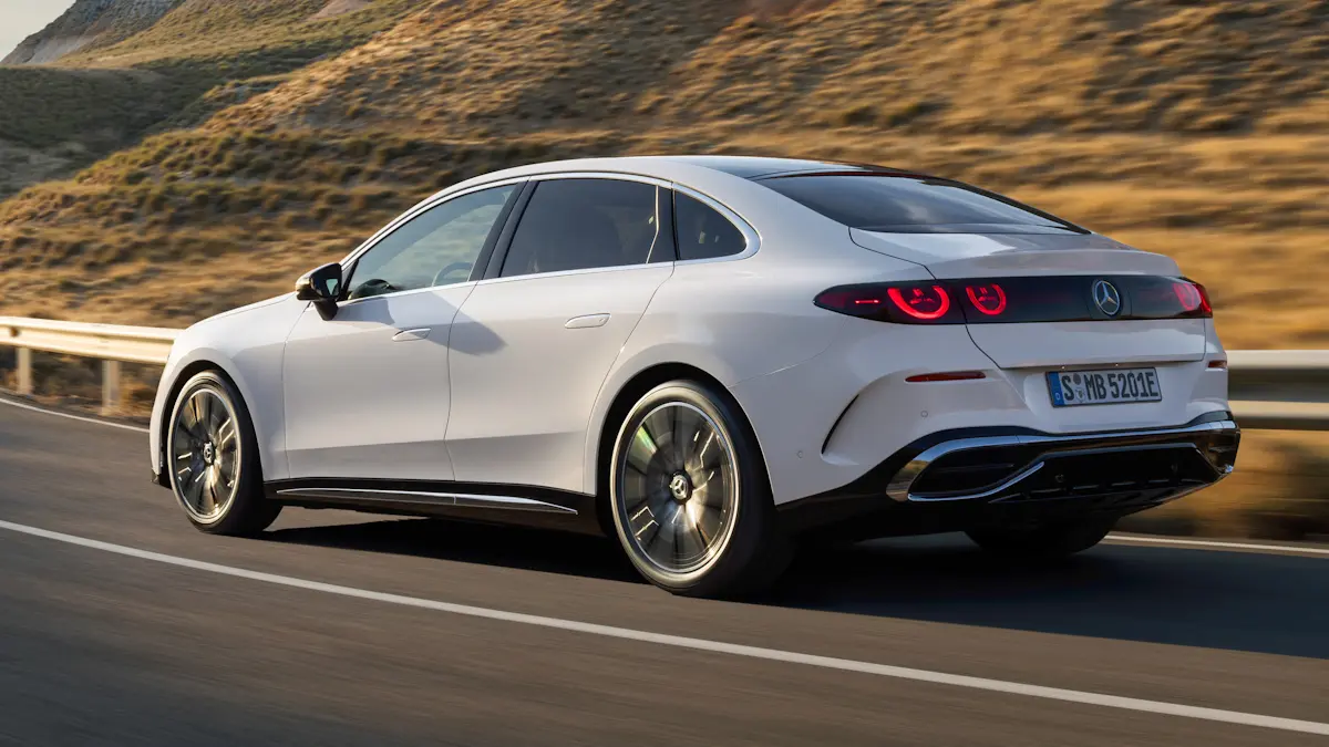 Mercedes-Benz Classe C elétrico [divulgação]