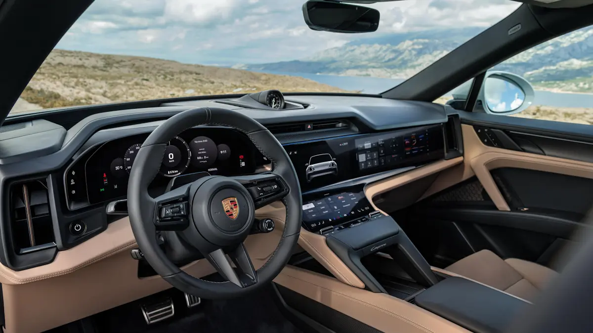 interior Porsche Cayenne Coupé [divulgação]