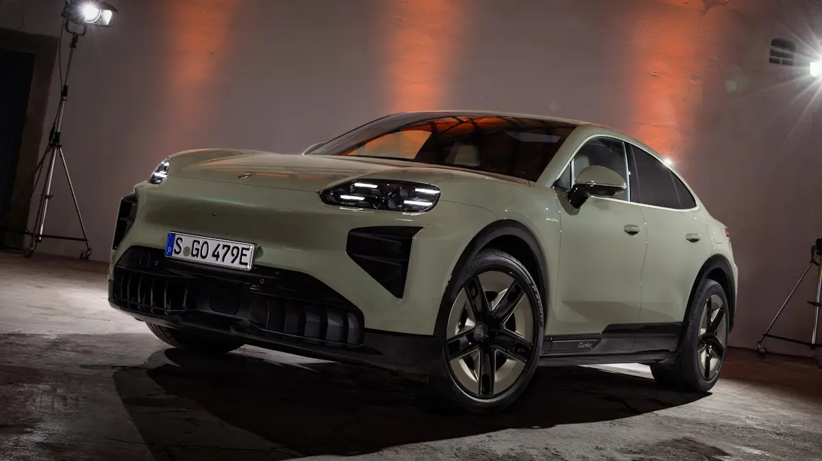 Porsche Cayenne Coupé [divulgação]