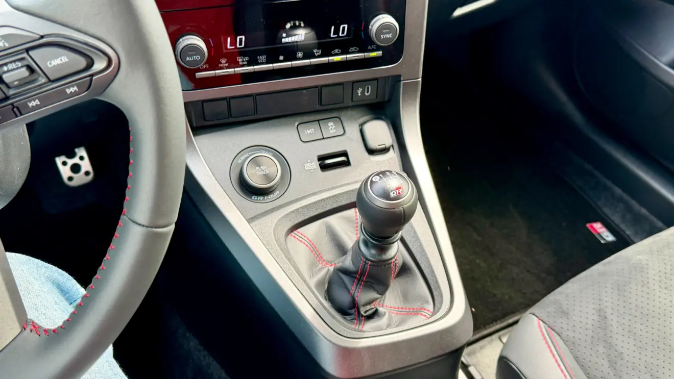 Câmbio manual Toyota GR Yaris [Auto+ / João Brigato]