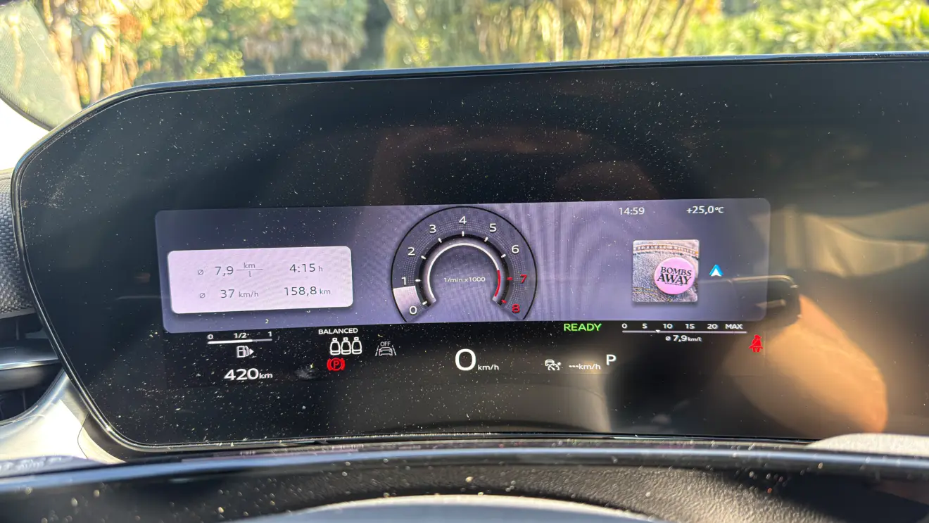 Audi Q3 interior 
