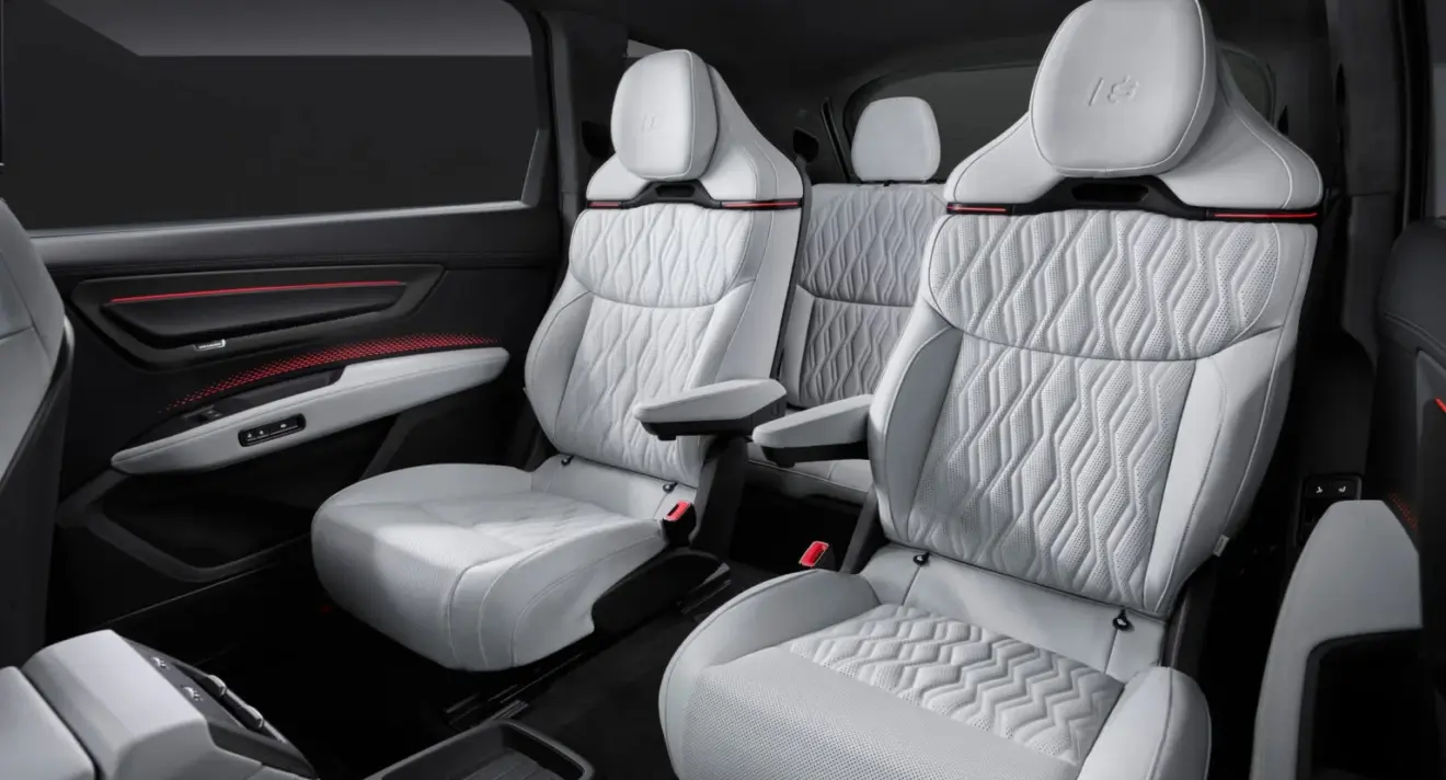 Segunda fileira de poltronas do Audi Q9