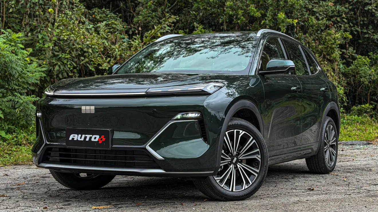 Geely EX5 EM-i verde estático para avaliação e teste