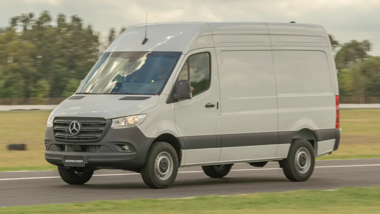 Mercedes-Bens Sprinter automática [divulgação]