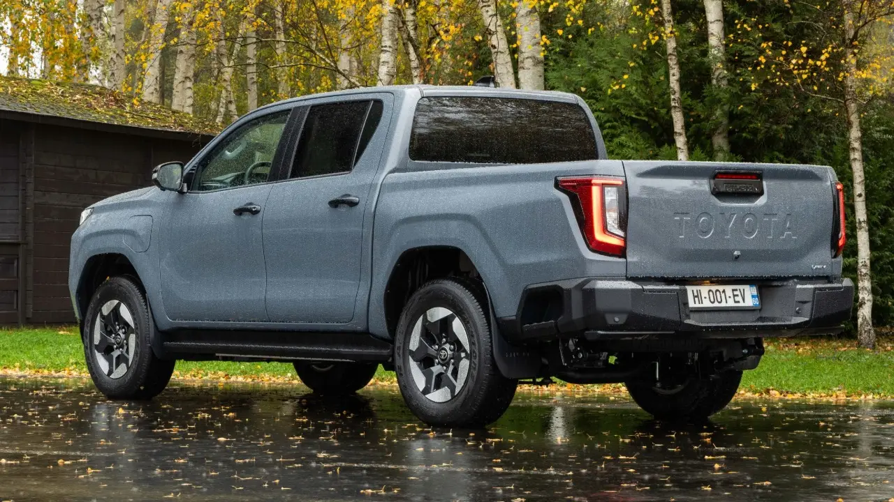 Toyota Hilux 2027 estático