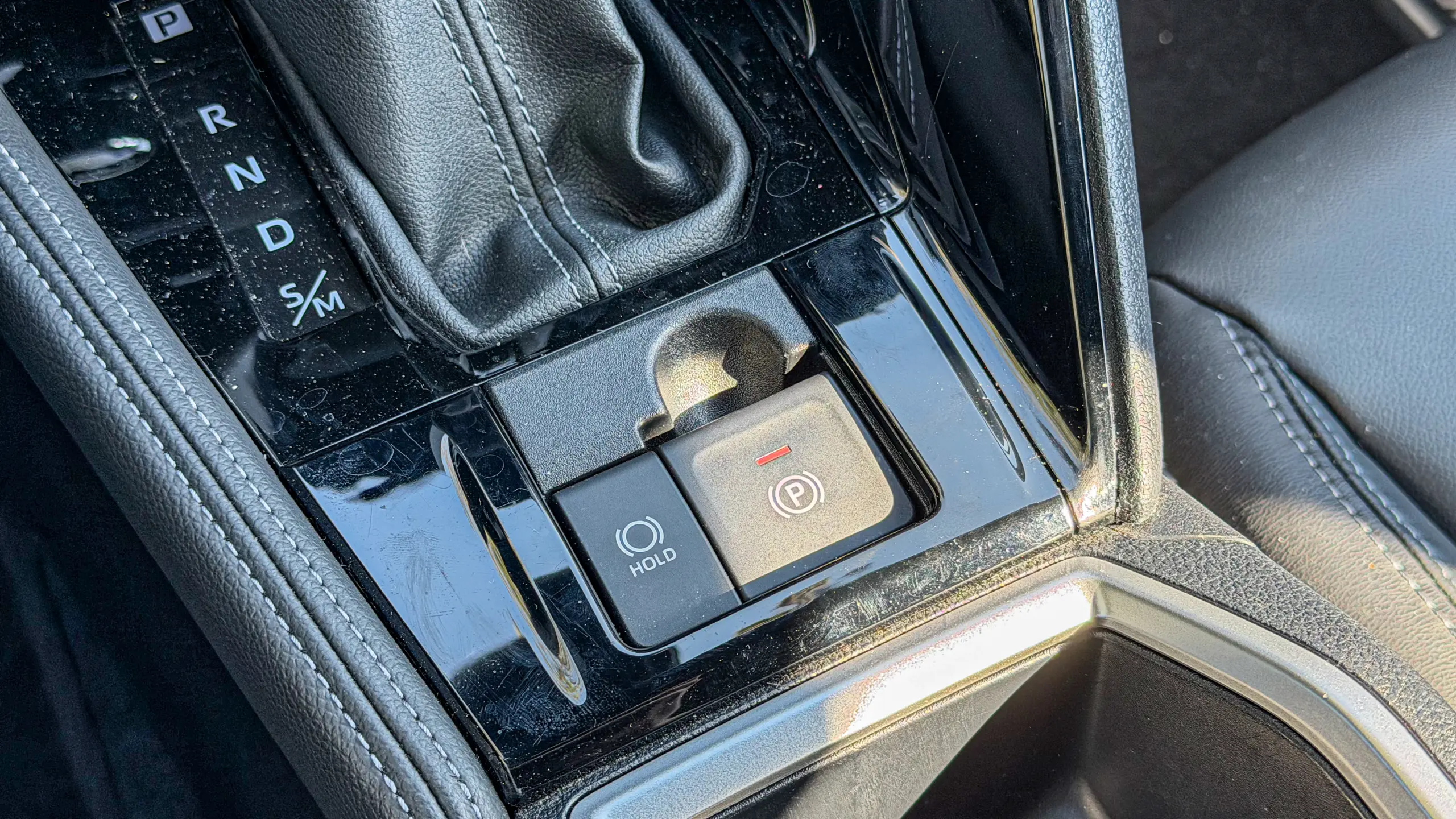 Interior do Toyota Yaris Cross XRX para avaliação