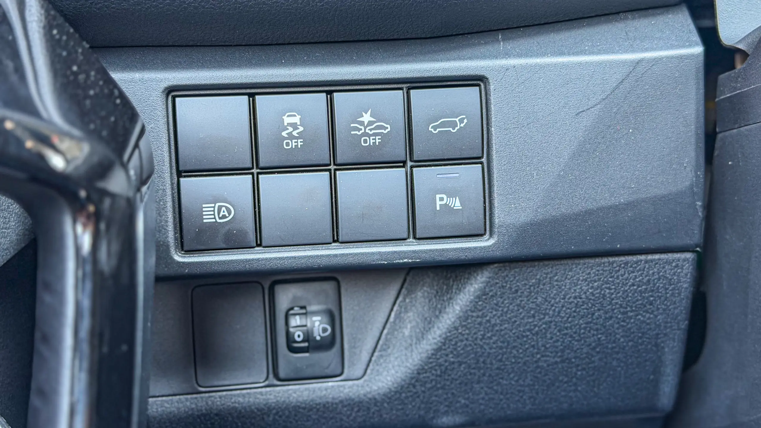 Interior do Toyota Yaris Cross XRX para avaliação