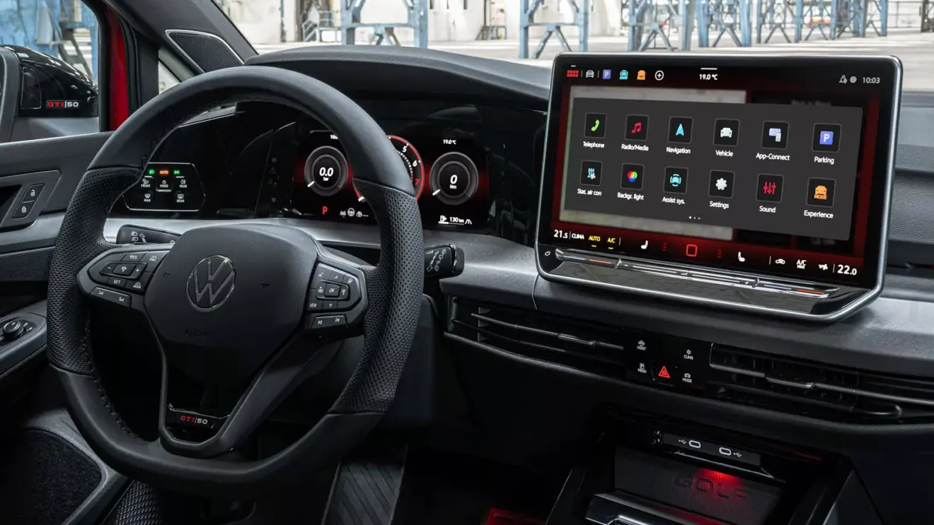 interior Volkswagen Golf GTI Edition 50 [divulgação]
