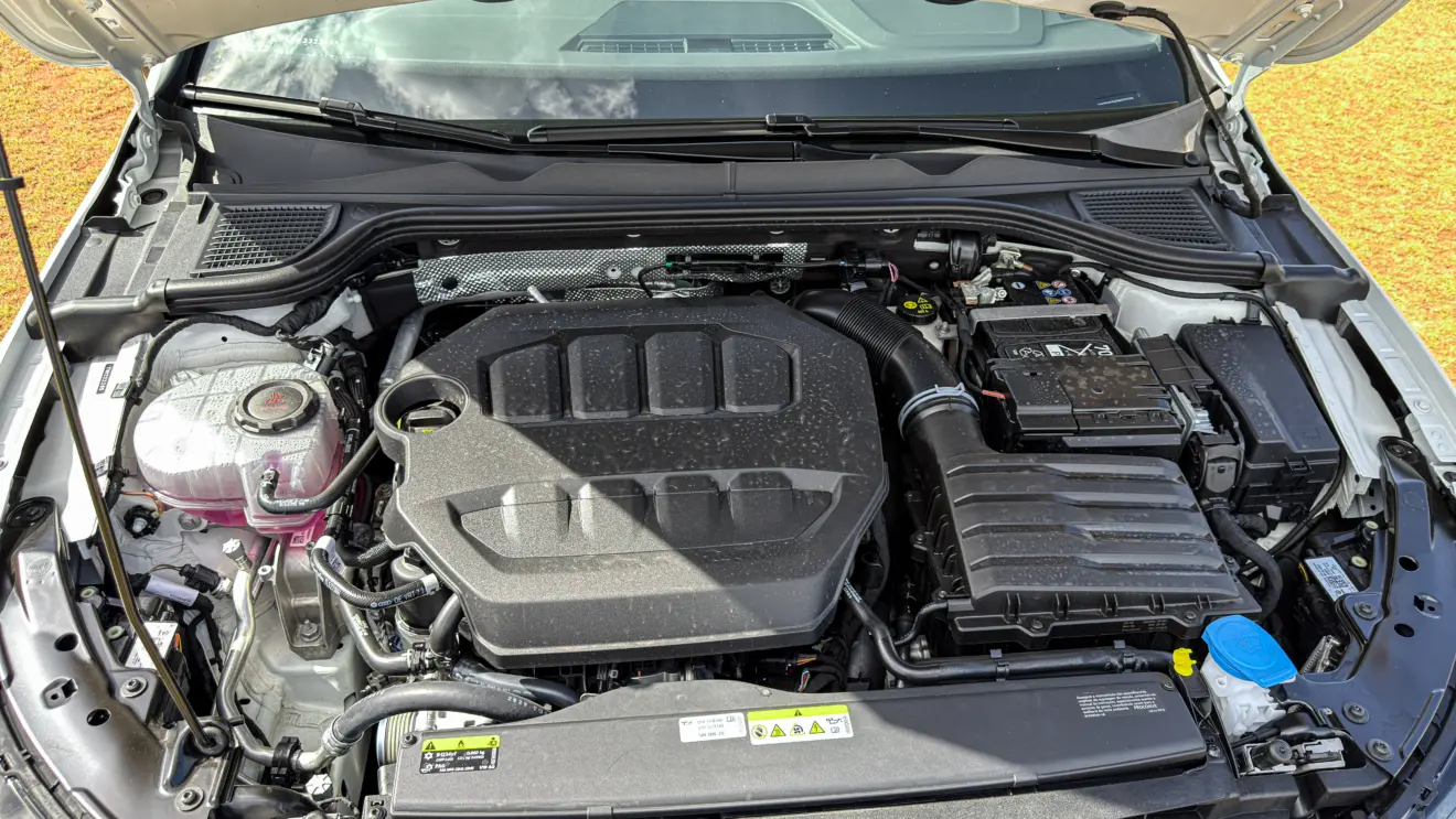 Volkswagen Golf GTI motor 2.0 TSI