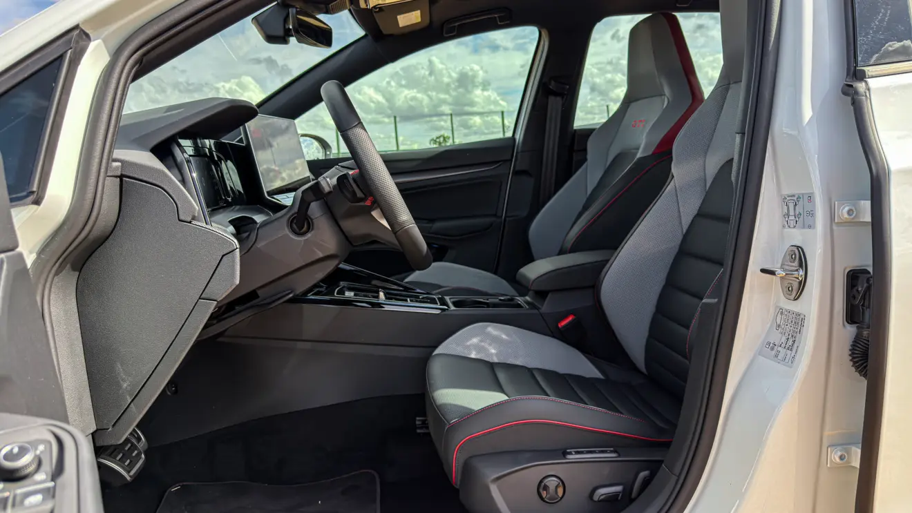 Volkswagen Golf GTI interior