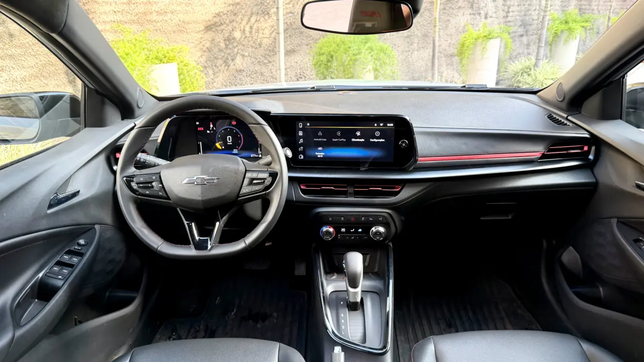 interior Chevrolet Sonic RS [Auto+ / João Brigato]