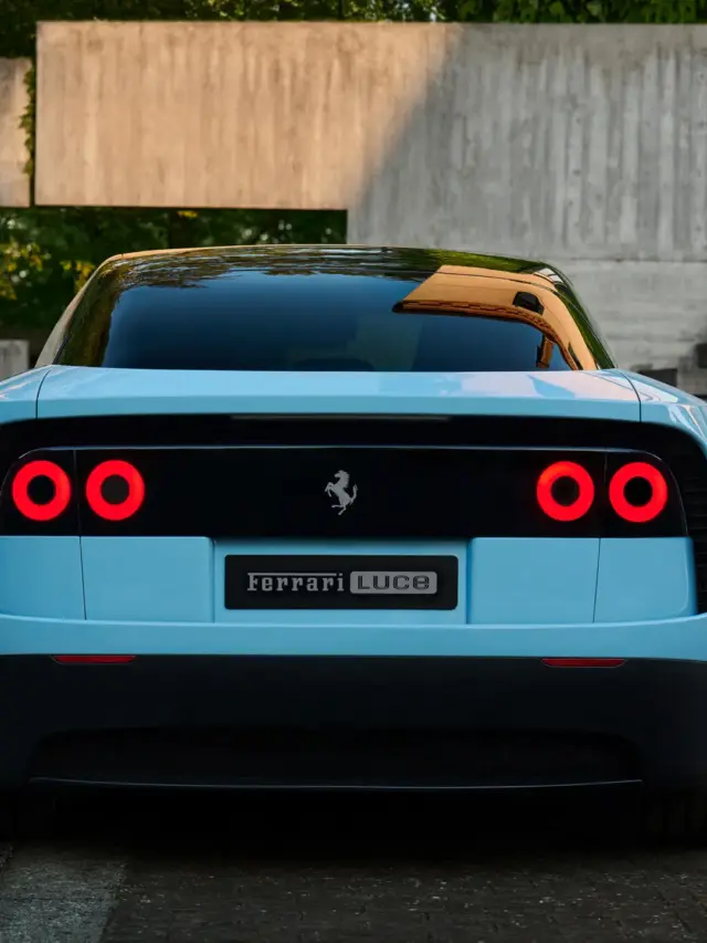 Ferrari Luce azul de traseira em um castelo