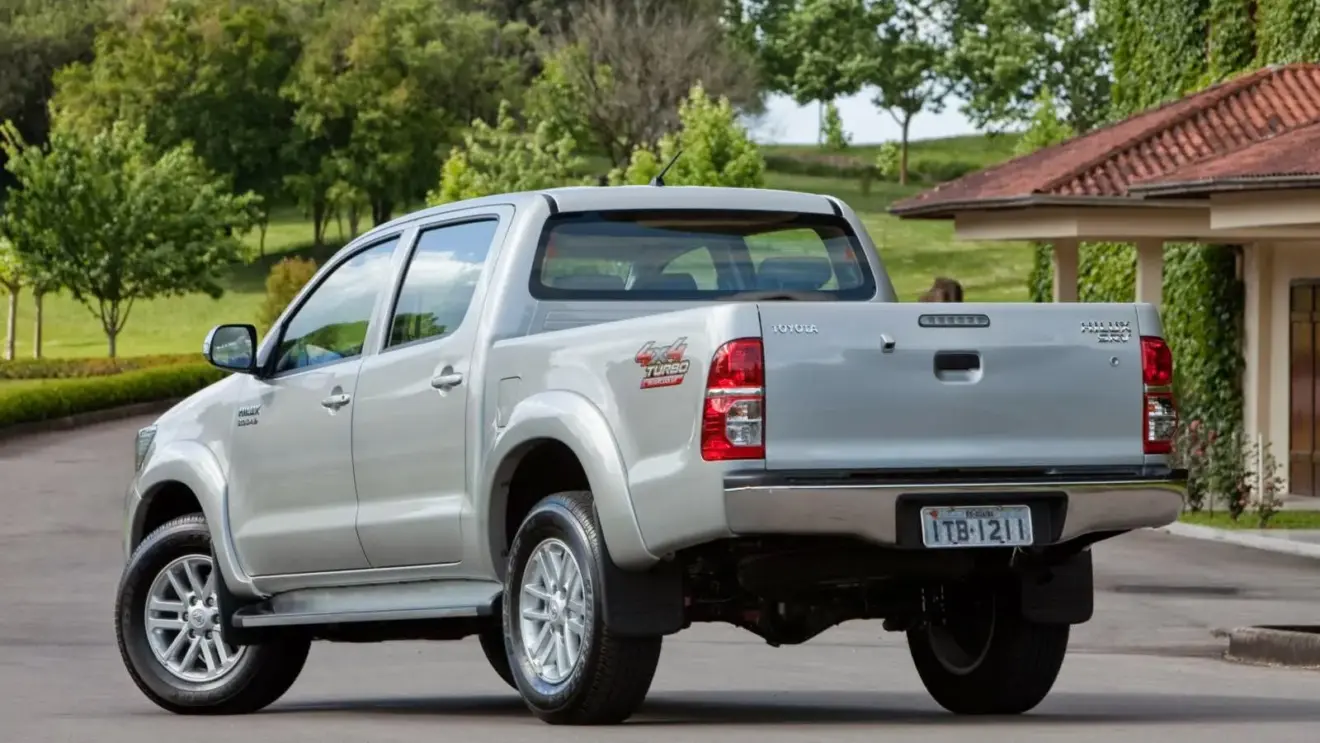 Toyota Hilux SRV 3.0 4x4 AT 2012