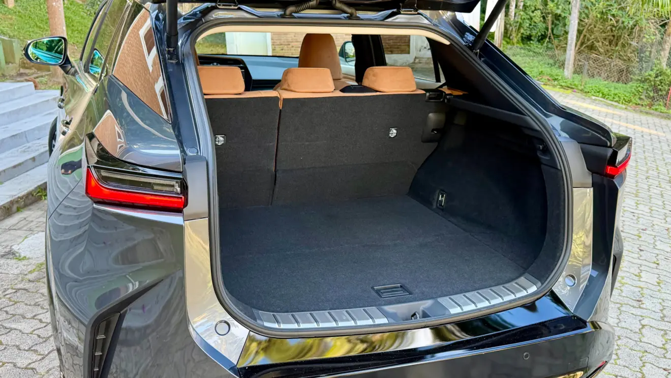 porta-malas lexus rz
