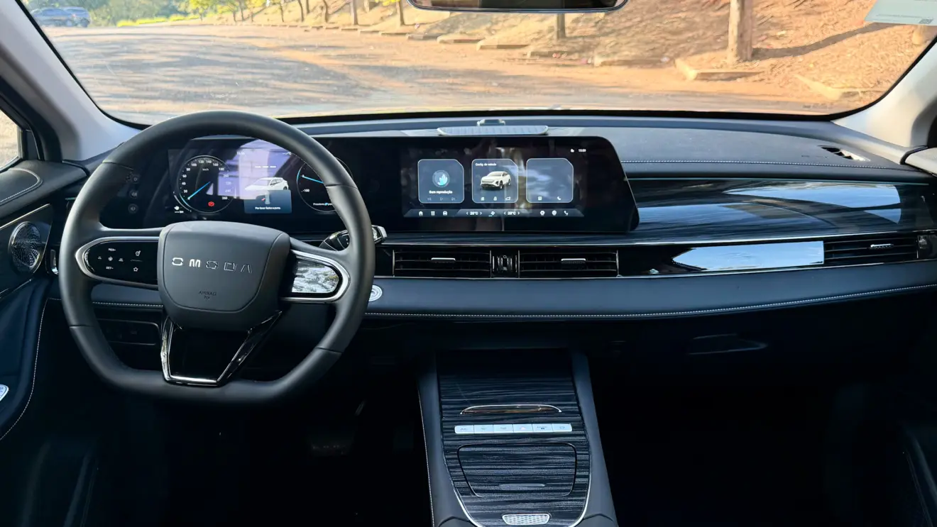 interior Omoda 5 Prestige [Auto+ / João Brigato]
