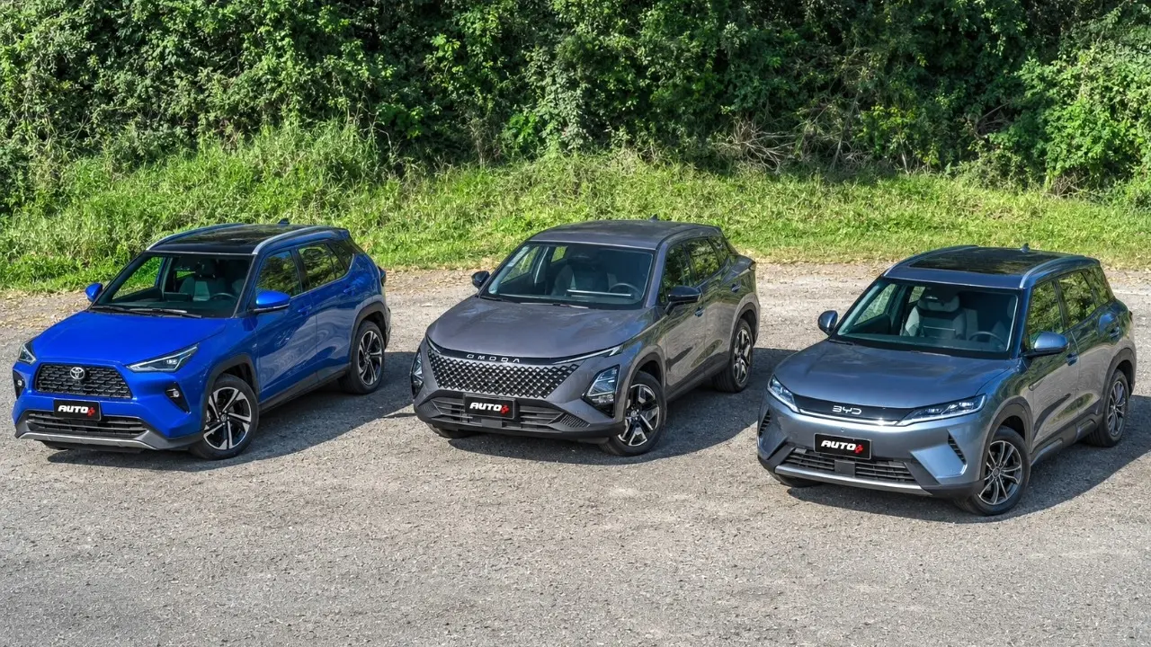 BYD Atto 2 Toyota Yaris Cross e Omoda 5