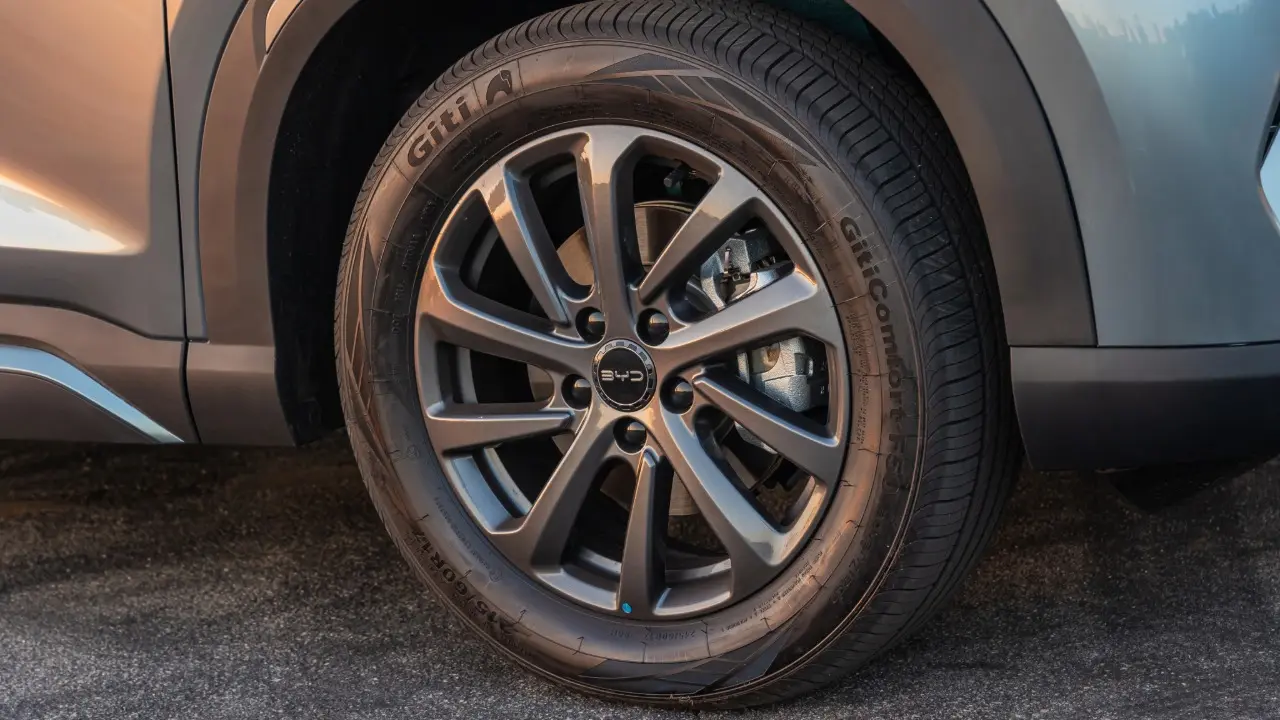 BYD Atto2 DM-i híbrido plug-in detalhes rodas
