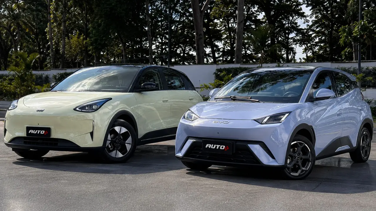 BYD Dolphin Mini e Geely EX2 juntos em imagem feita por IA
