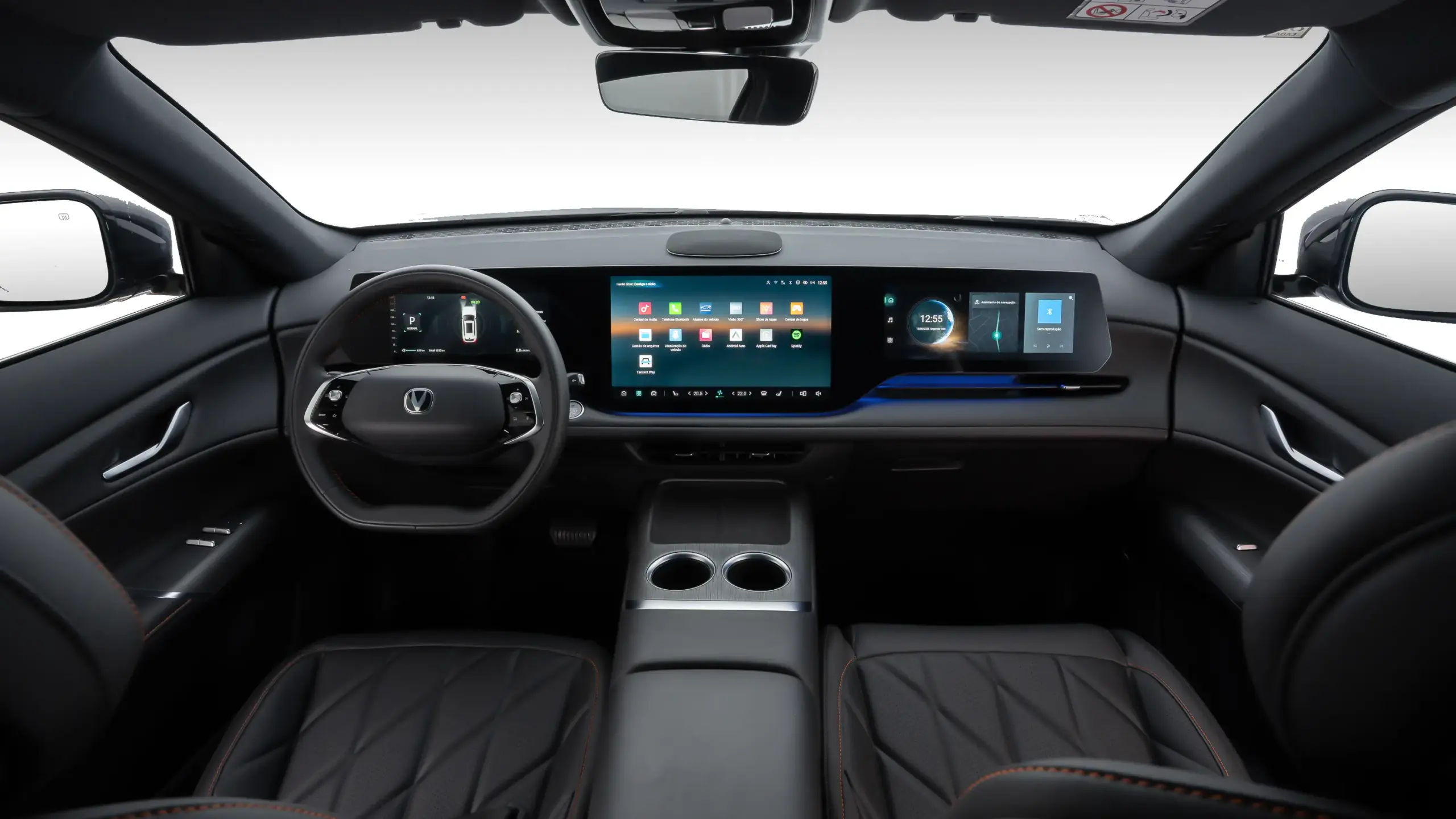 Caoa Changan CS75 interior
