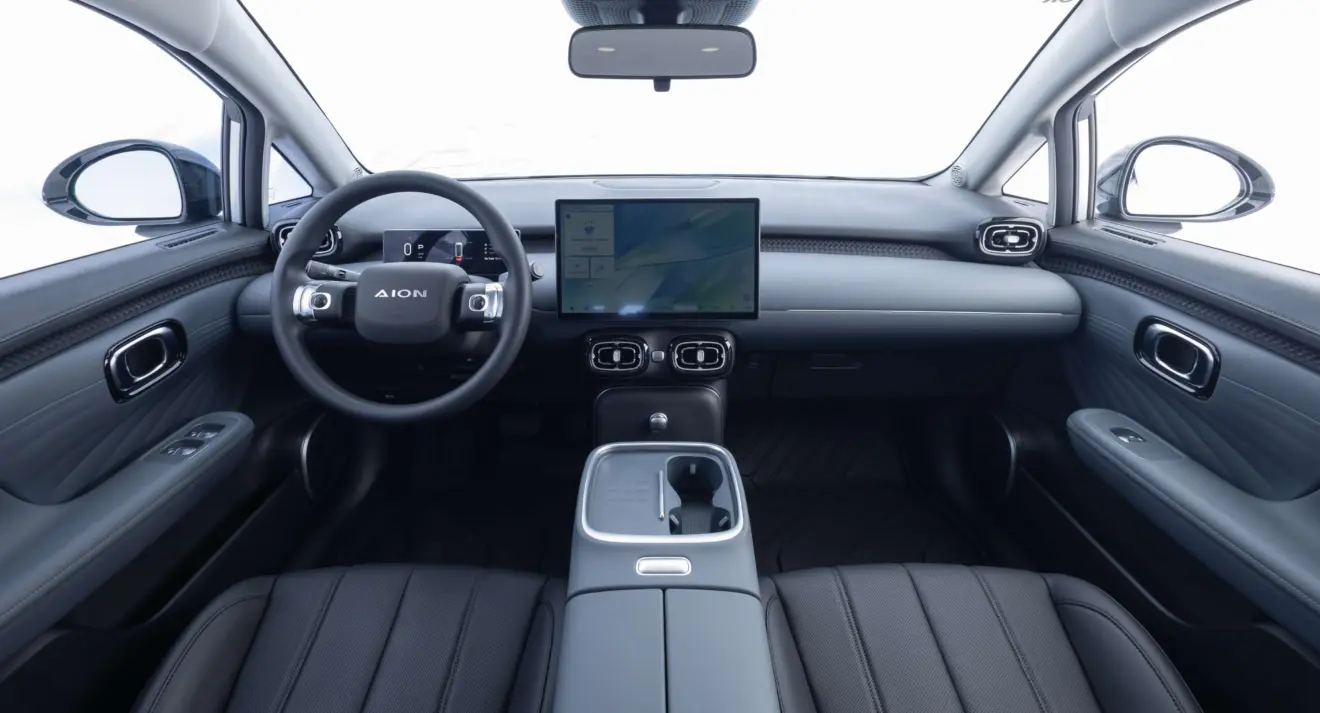 GAC Aion UT  INTERIOR