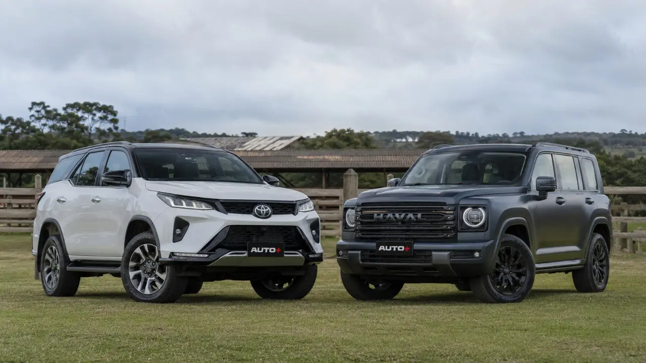 GWM Haval H9 Selection vs Toyota SW4 Diamond estáticos no gramado