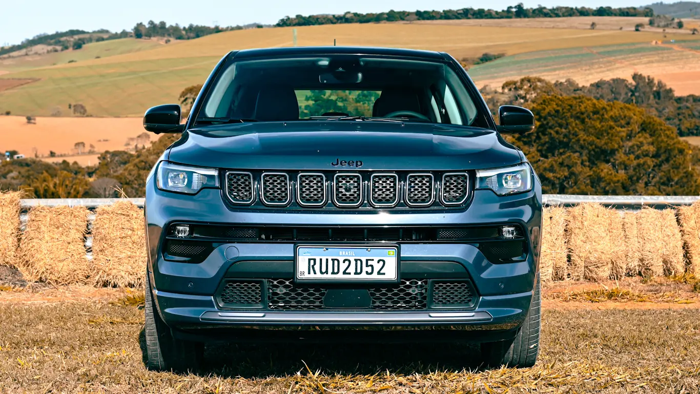 Jeep Compass 4xe [Auto+ / Maurício Garcia]