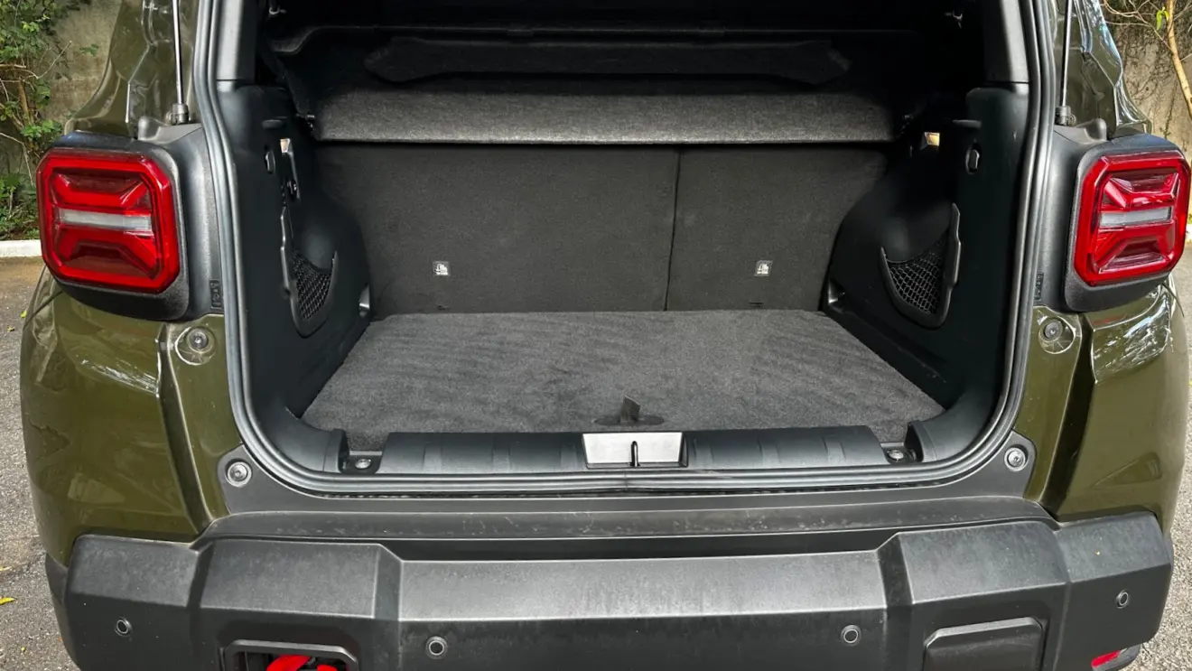 Porta-malas do Jeep Renegade Willys T270 4x4 