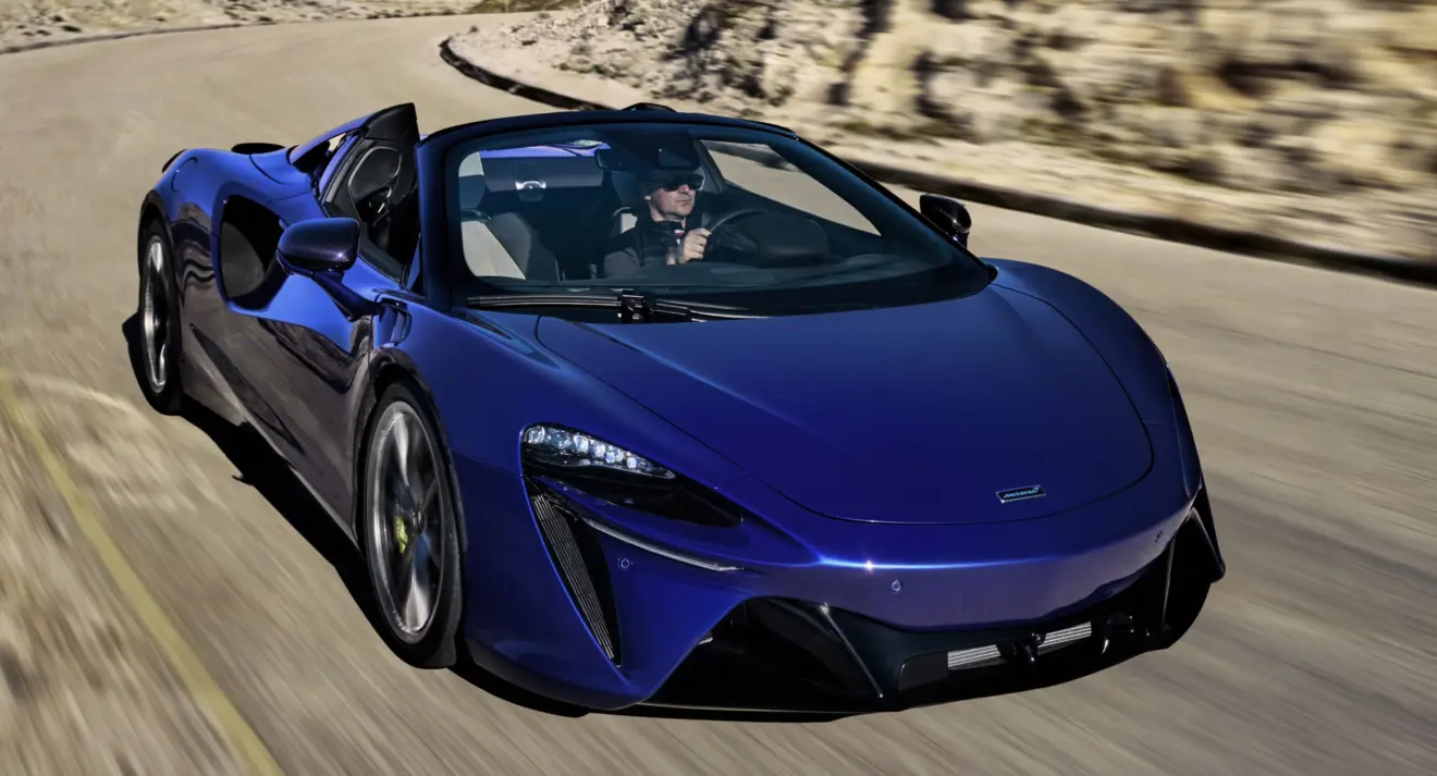 Consumo do McLaren Artura Spider 