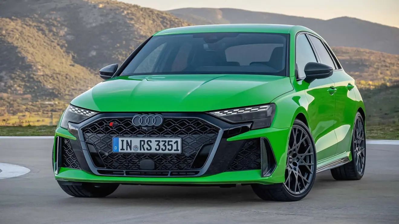 Audi RS3 Sportback verde na linha 2027