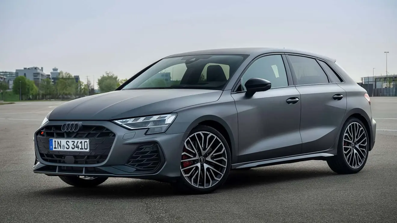 Audi S3 Sportback cinza na linha 2027