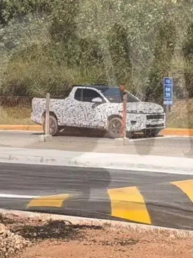 Volkswagen Tukan com cabine simples de frente