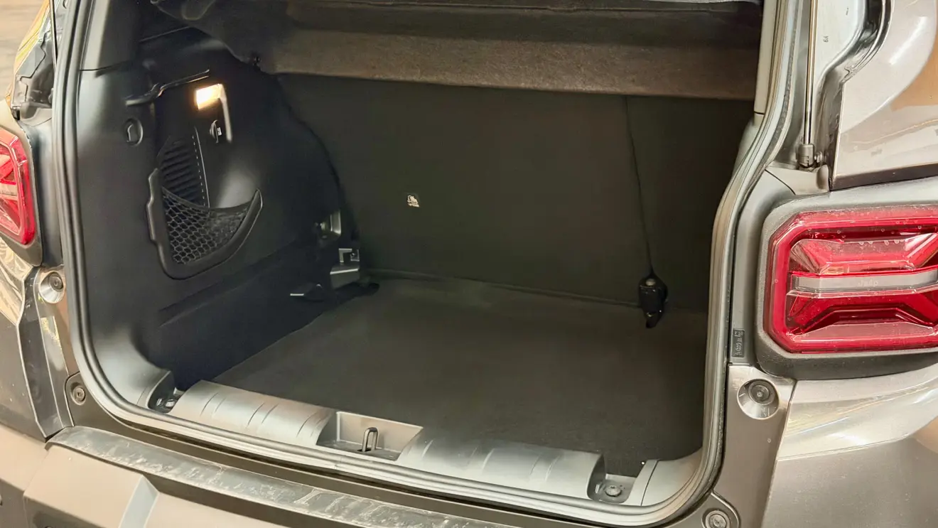 Porta-malas jeep renegade sahara