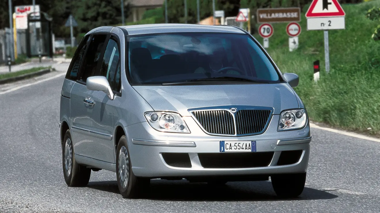 Lancia Phedra [divulgação]
