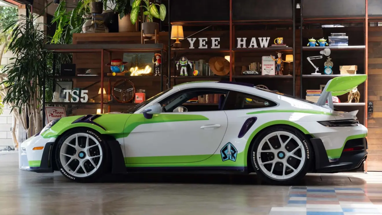Porsche 911 do Toy Story em colaboração com a Pixar