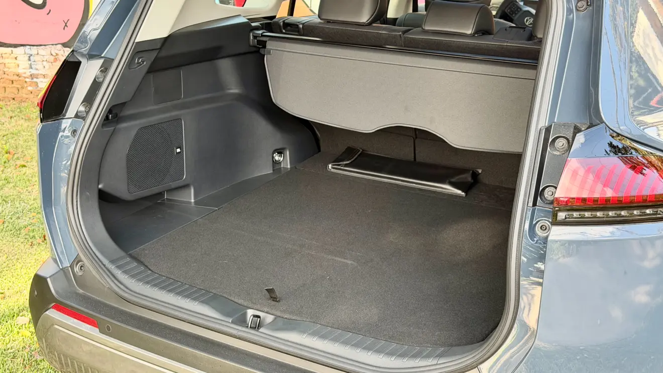 porta-malas Toyota RAV4 [Auto+ / João Brigato]