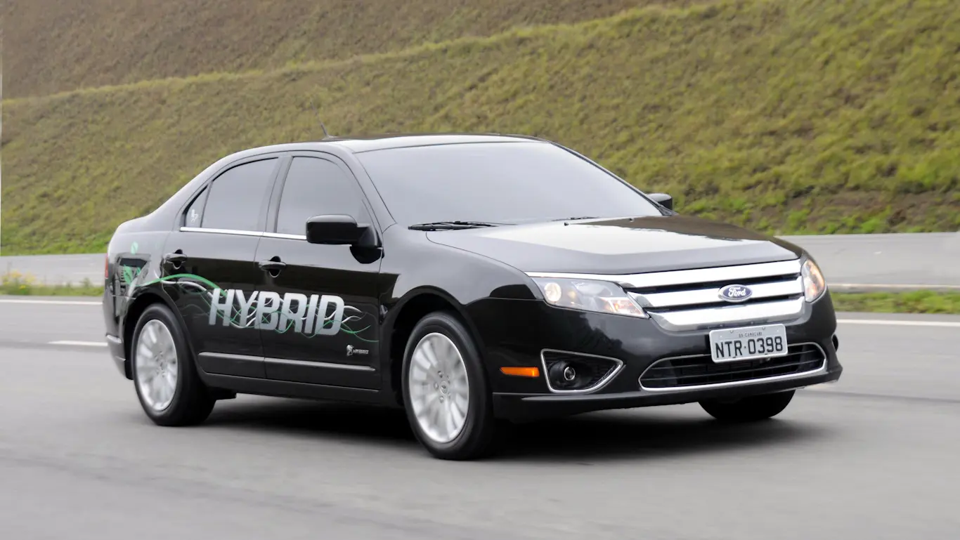 Ford Fusion Hybrid 2010 [divulgação]