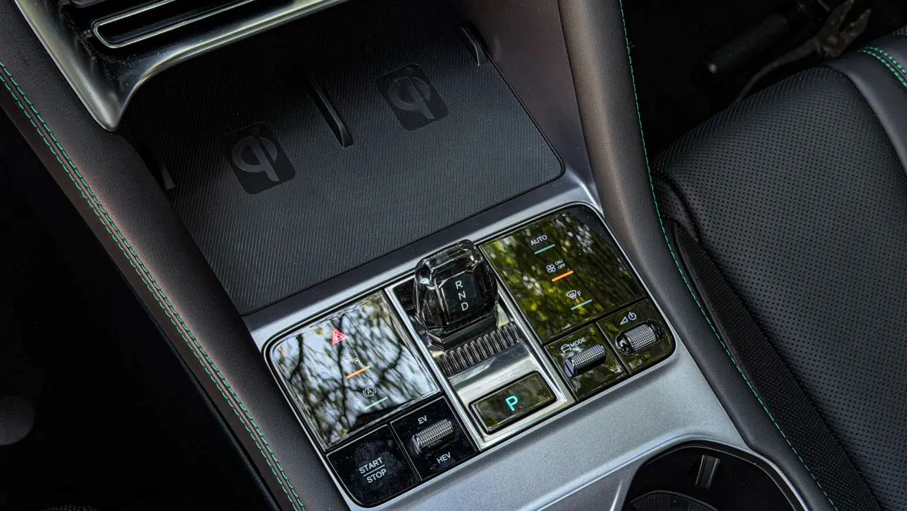 Interior do BYD Song Plus 2027 para teste e avaliação