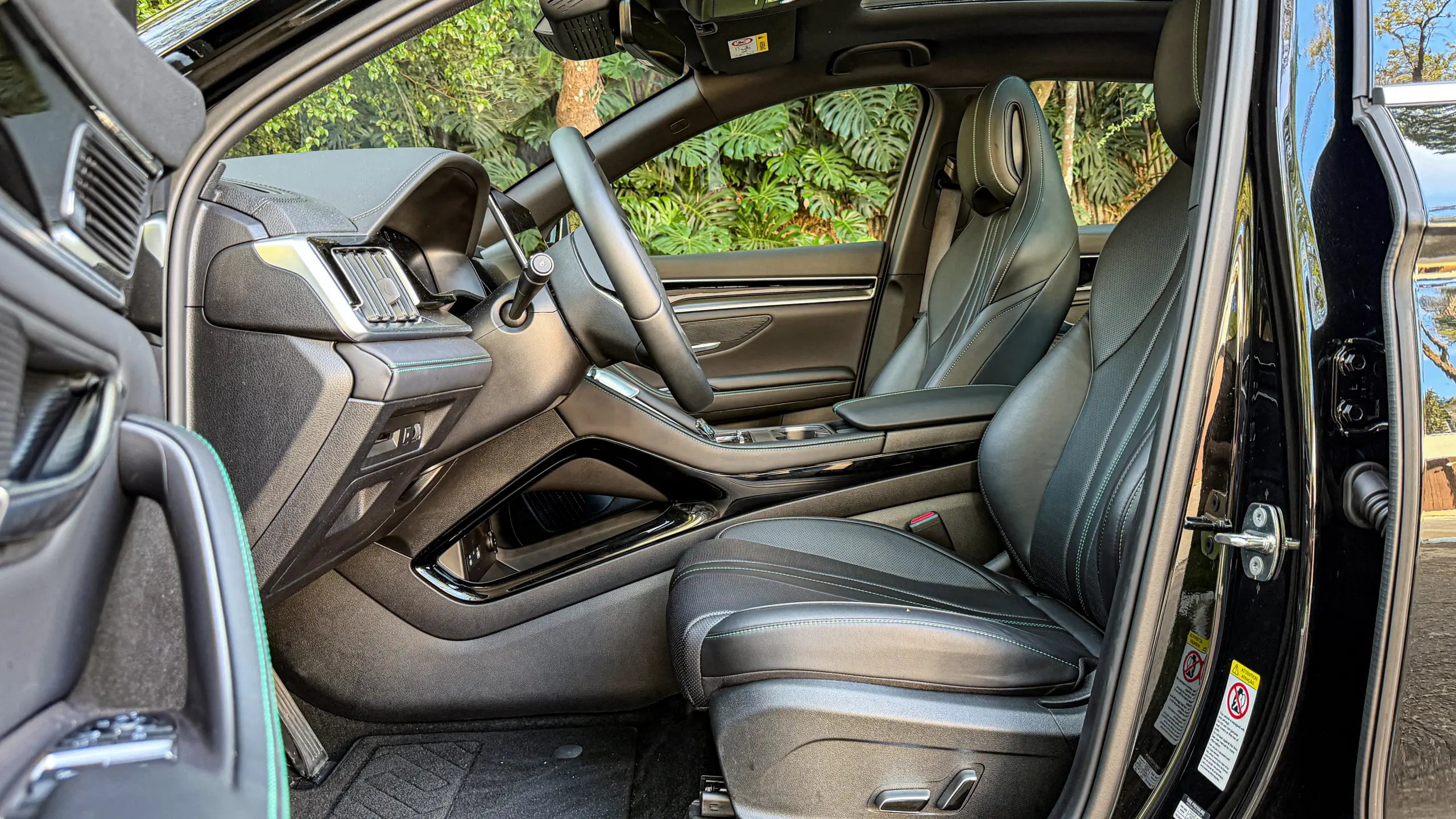 Interior do BYD Song Plus 2027 para teste e avaliação